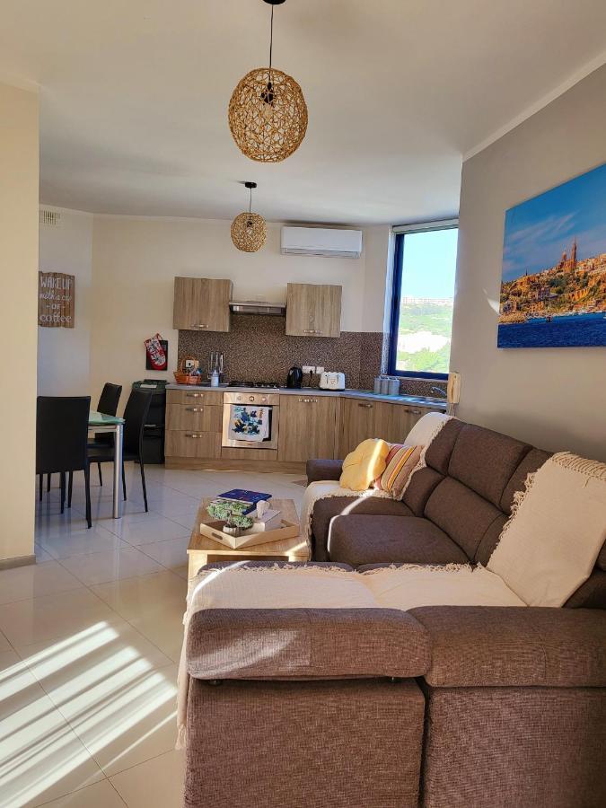 Ir-Rixa Holiday Penthouse Għajnsielem Zewnętrze zdjęcie